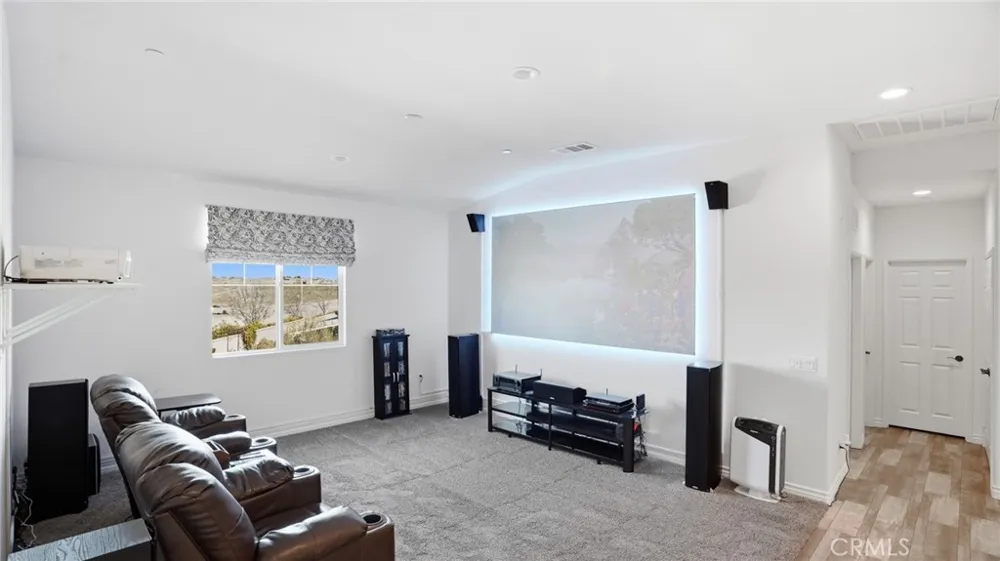 4727 W Vahan Court Lancaster, CA 93536