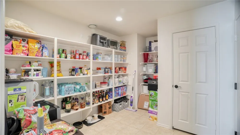 4727 W Vahan Court Lancaster, CA 93536