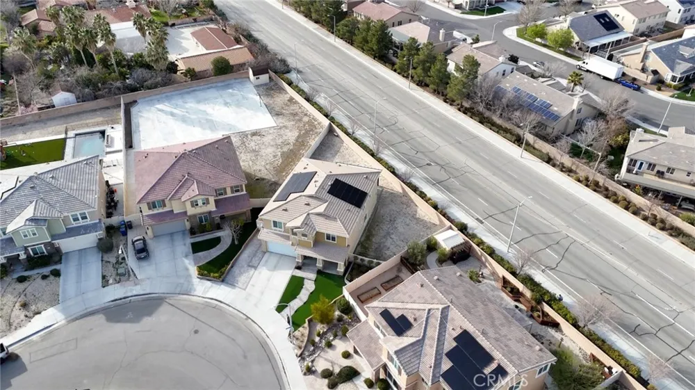4727 W Vahan Court Lancaster, CA 93536