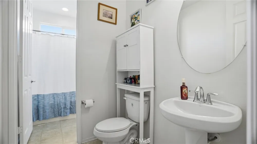 4727 W Vahan Court Lancaster, CA 93536