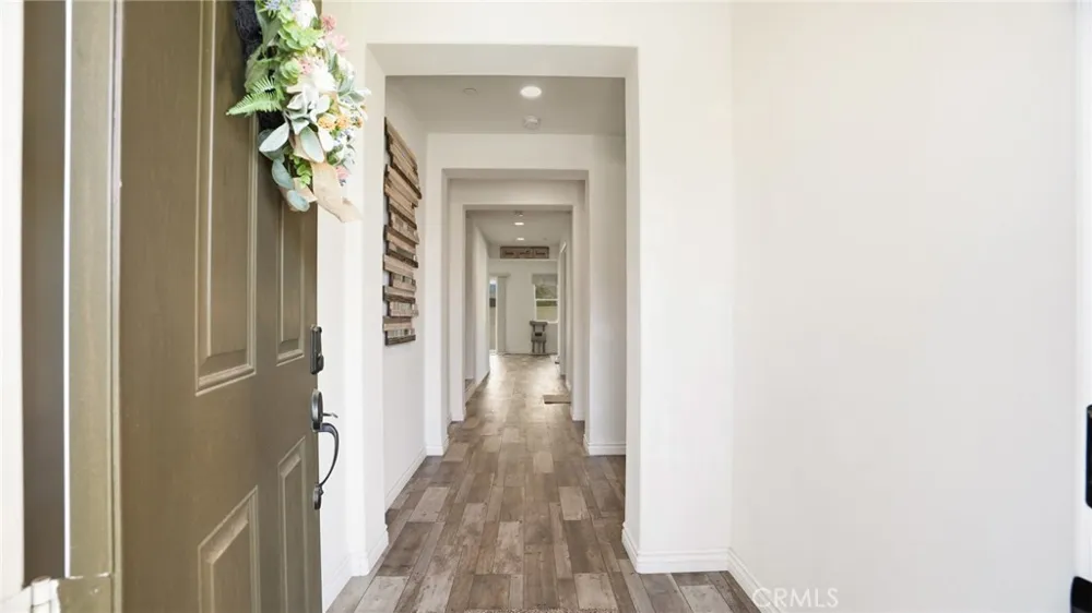 4727 W Vahan Court Lancaster, CA 93536