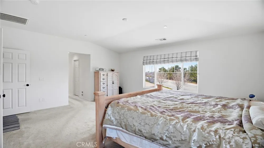 4727 W Vahan Court Lancaster, CA 93536
