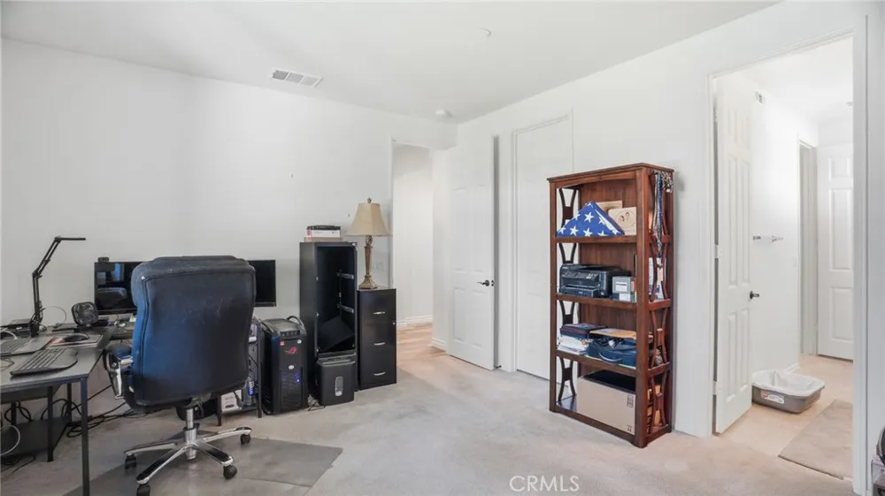 4727 W Vahan Court Lancaster, CA 93536