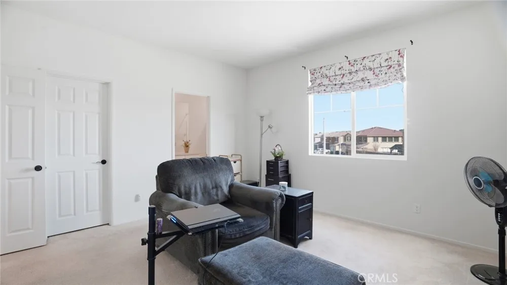 4727 W Vahan Court Lancaster, CA 93536