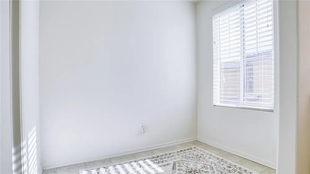 4727 W Vahan Court Lancaster, CA 93536