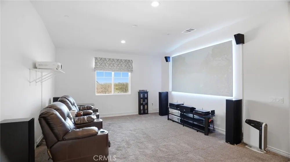 4727 W Vahan Court Lancaster, CA 93536