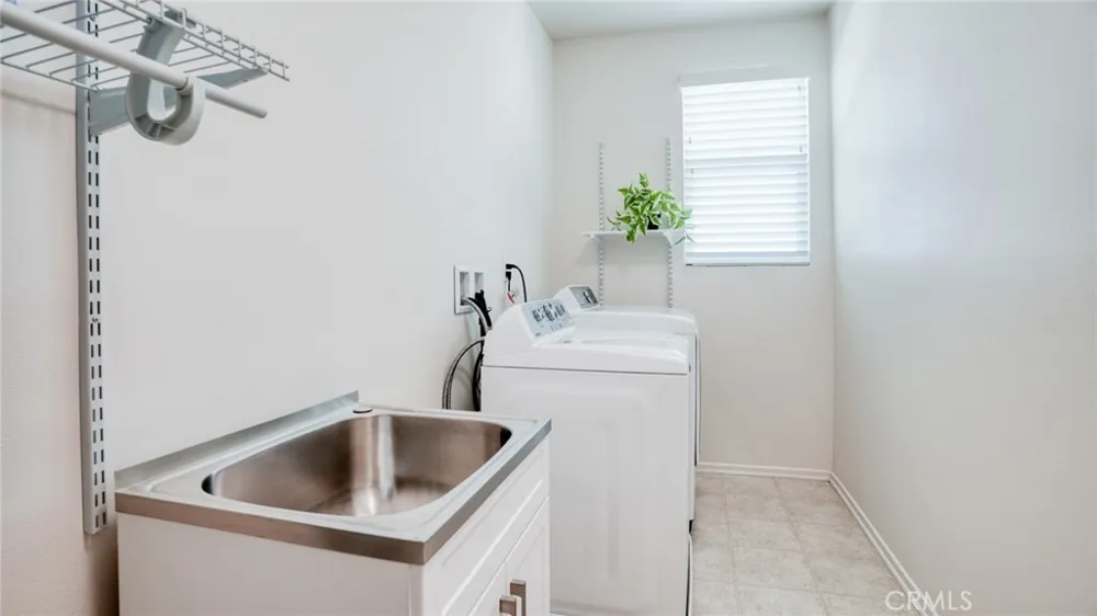 4727 W Vahan Court Lancaster, CA 93536