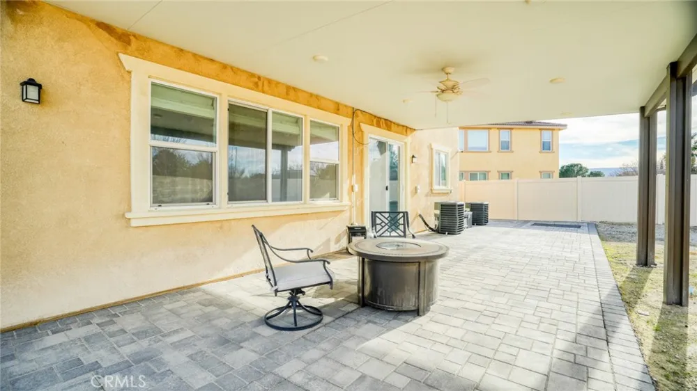 4727 W Vahan Court Lancaster, CA 93536