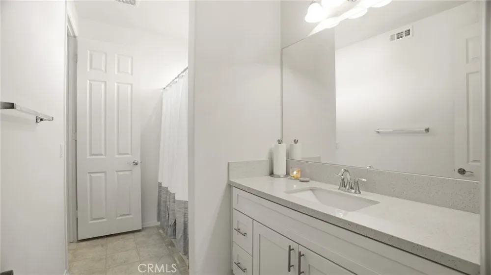 4727 W Vahan Court Lancaster, CA 93536