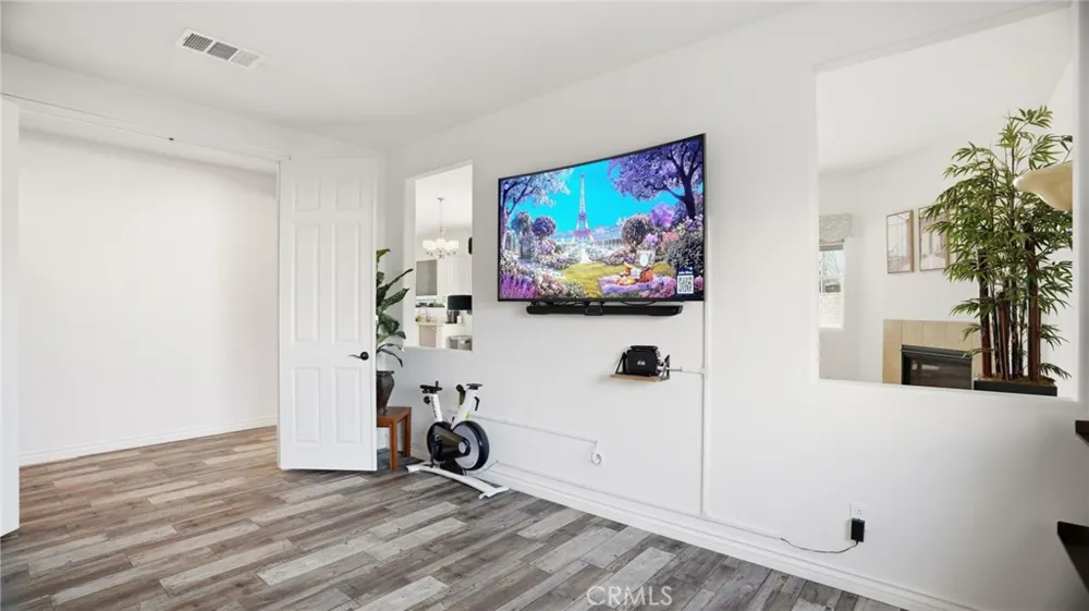 4727 W Vahan Court Lancaster, CA 93536