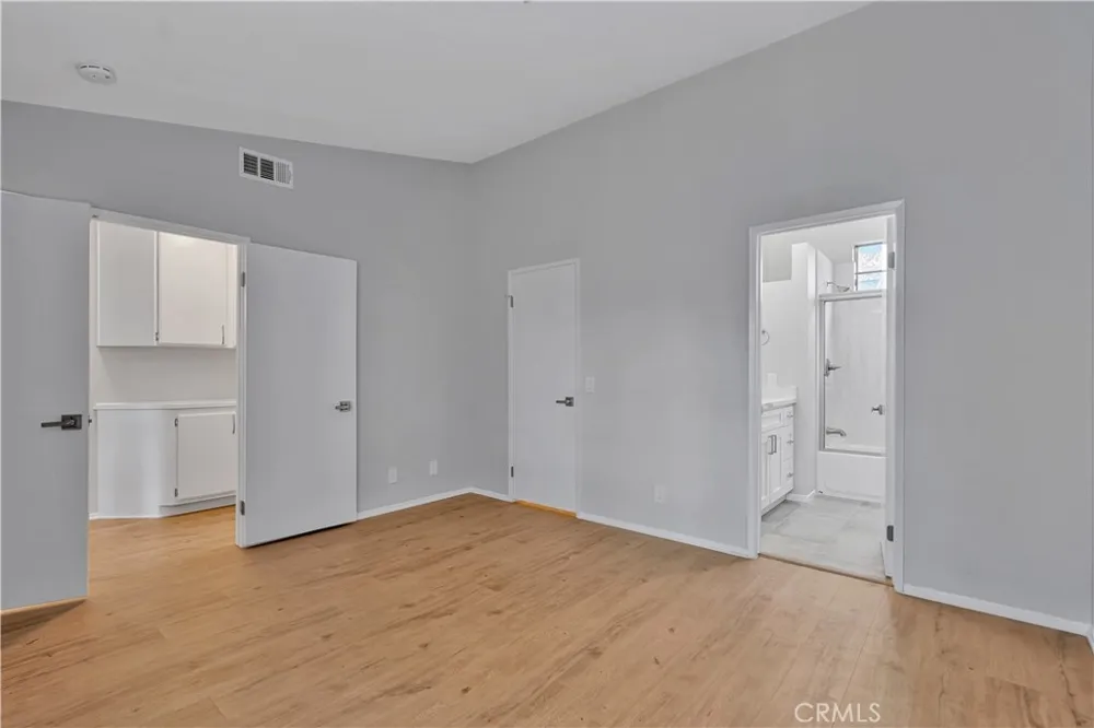 290 Spruce Court Azusa, CA 91702