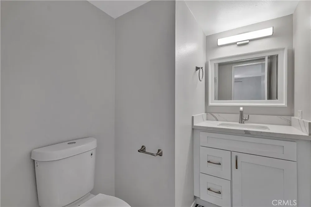 290 Spruce Court Azusa, CA 91702