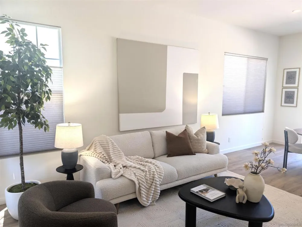 7049 Surfbird Curcle Carlsbad, CA 92011
