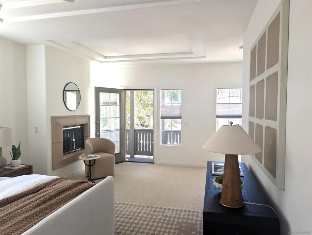 7049 Surfbird Curcle Carlsbad, CA 92011