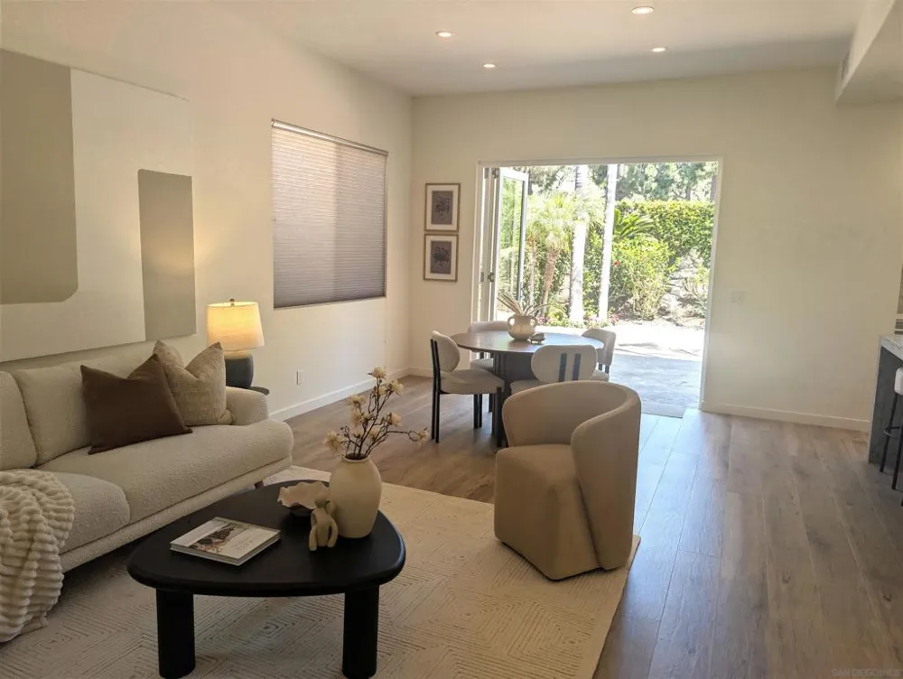 7049 Surfbird Curcle Carlsbad, CA 92011