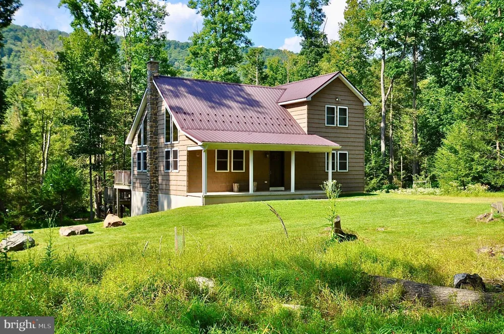 75 DAVID AUKER LANE Milroy, PA 17063