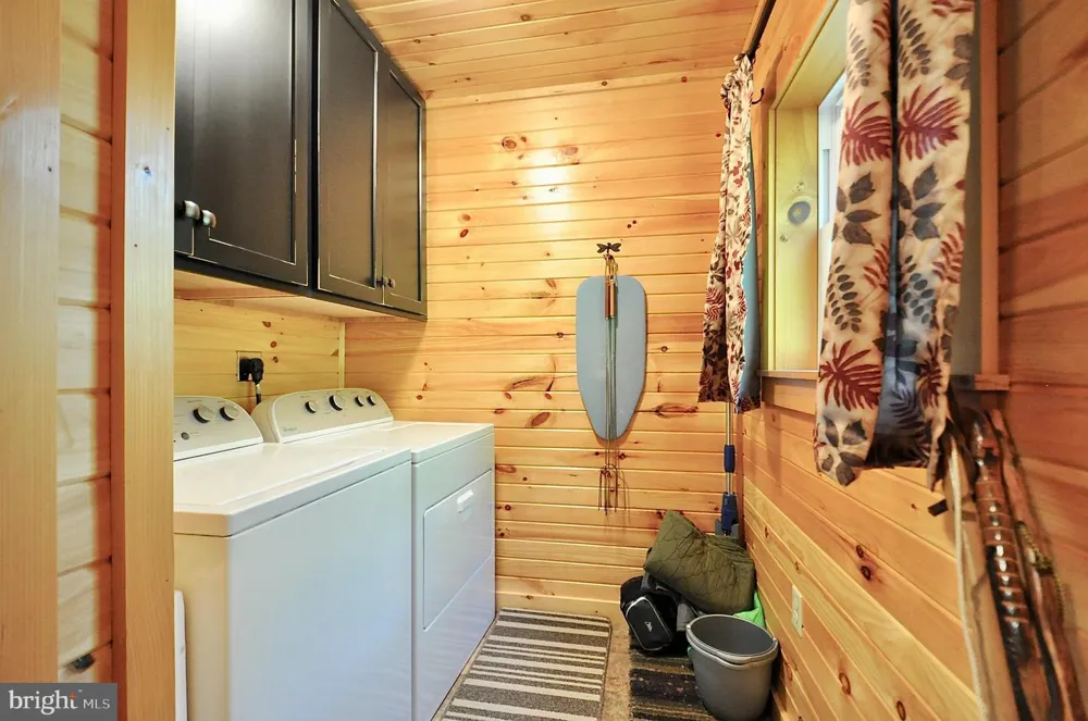 75 DAVID AUKER LANE Milroy, PA 17063