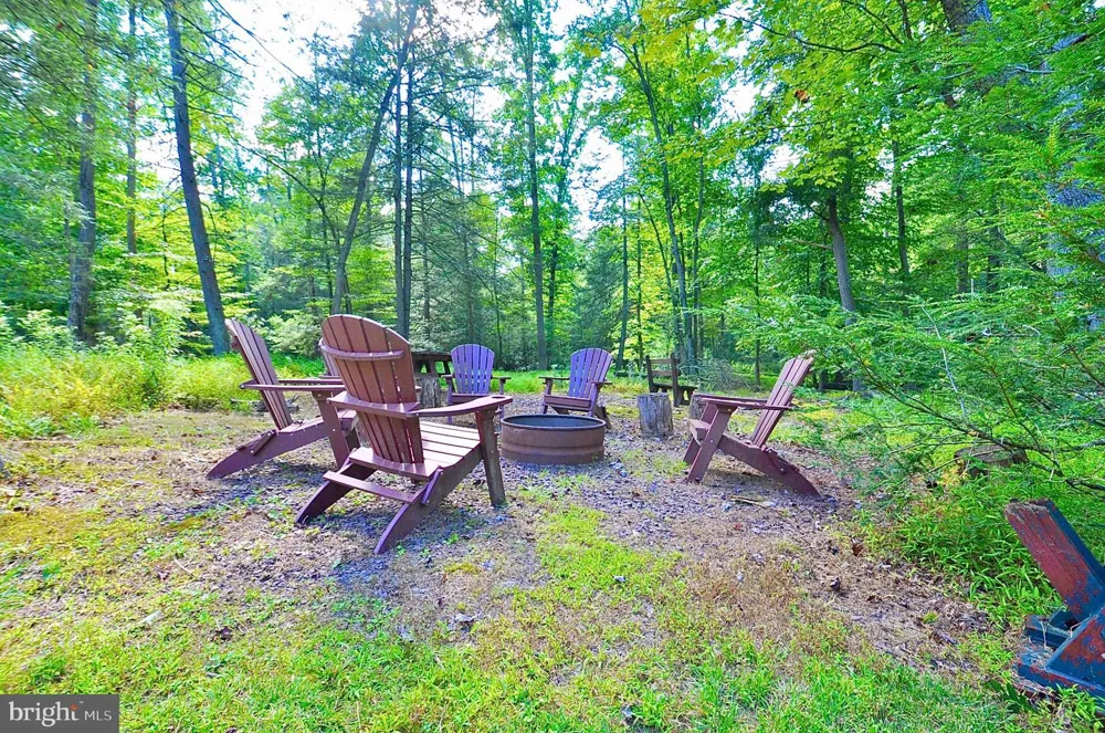 75 DAVID AUKER LANE Milroy, PA 17063
