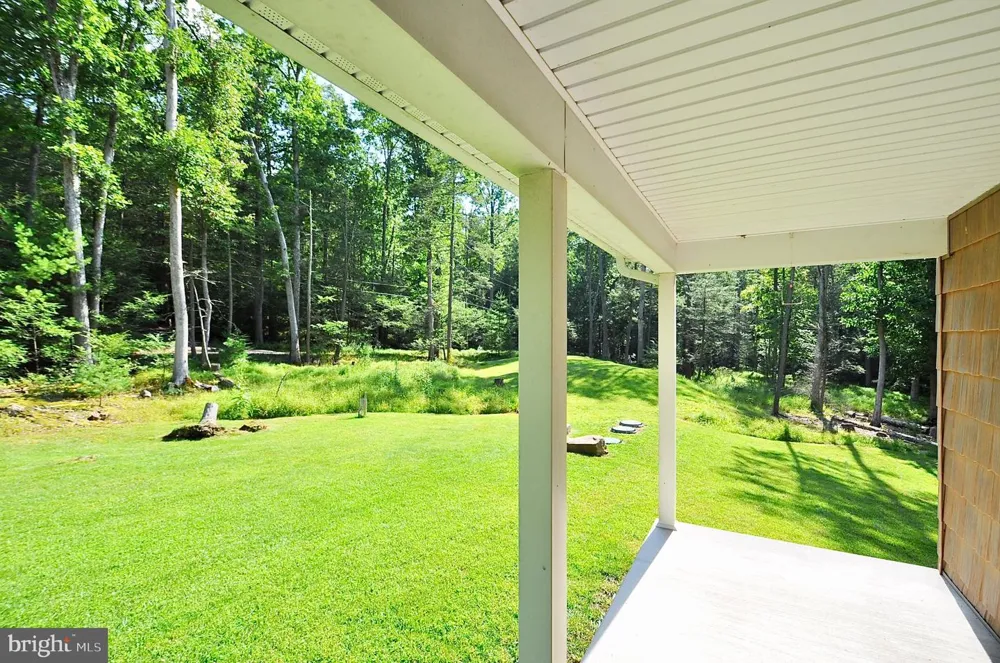 75 DAVID AUKER LANE Milroy, PA 17063