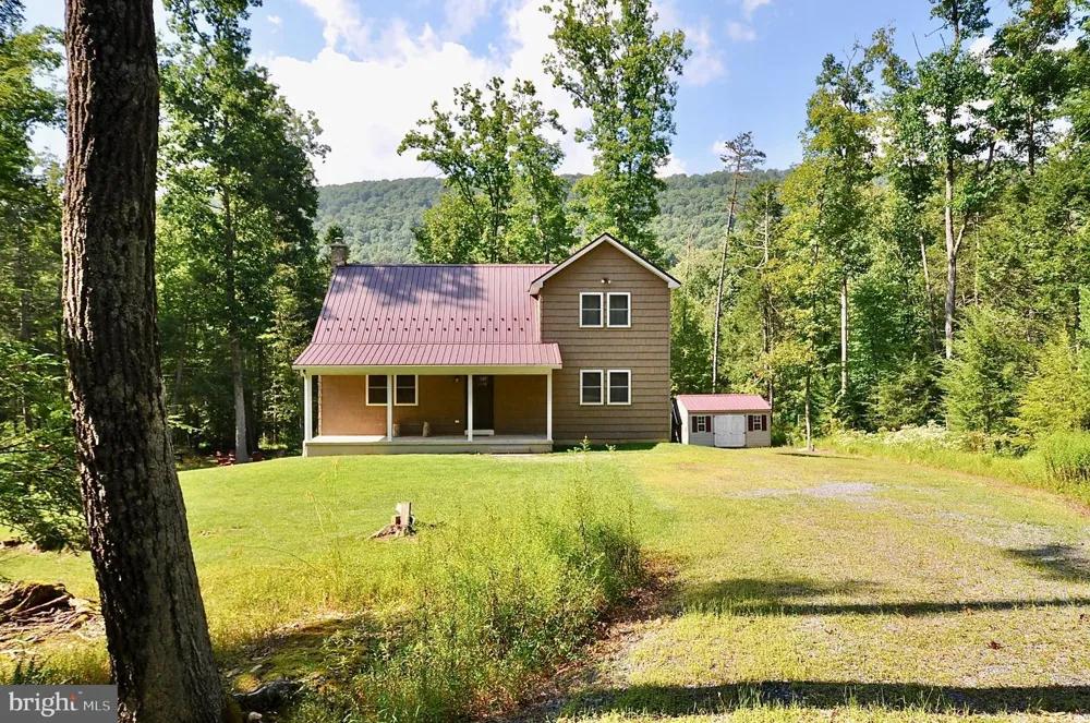 75 DAVID AUKER LANE Milroy, PA 17063