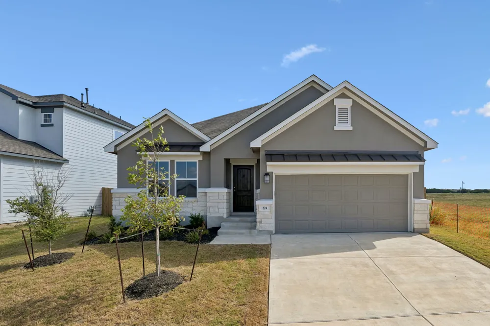 224 Ironshoe Trail Liberty Hill, TX 78642