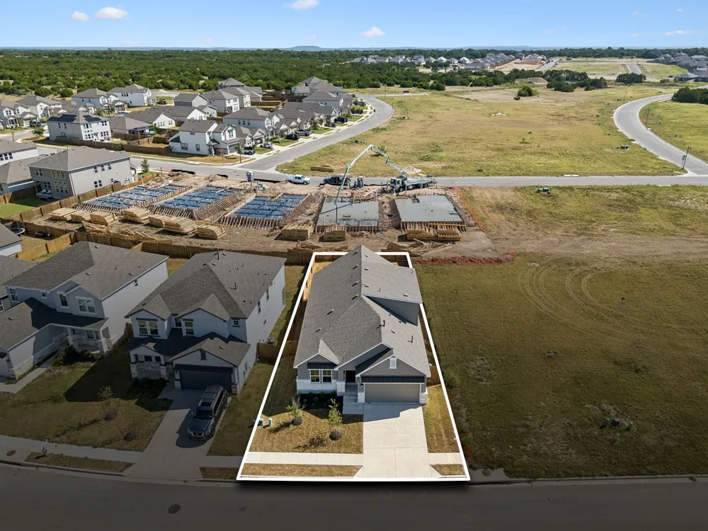 224 Ironshoe Trail Liberty Hill, TX 78642