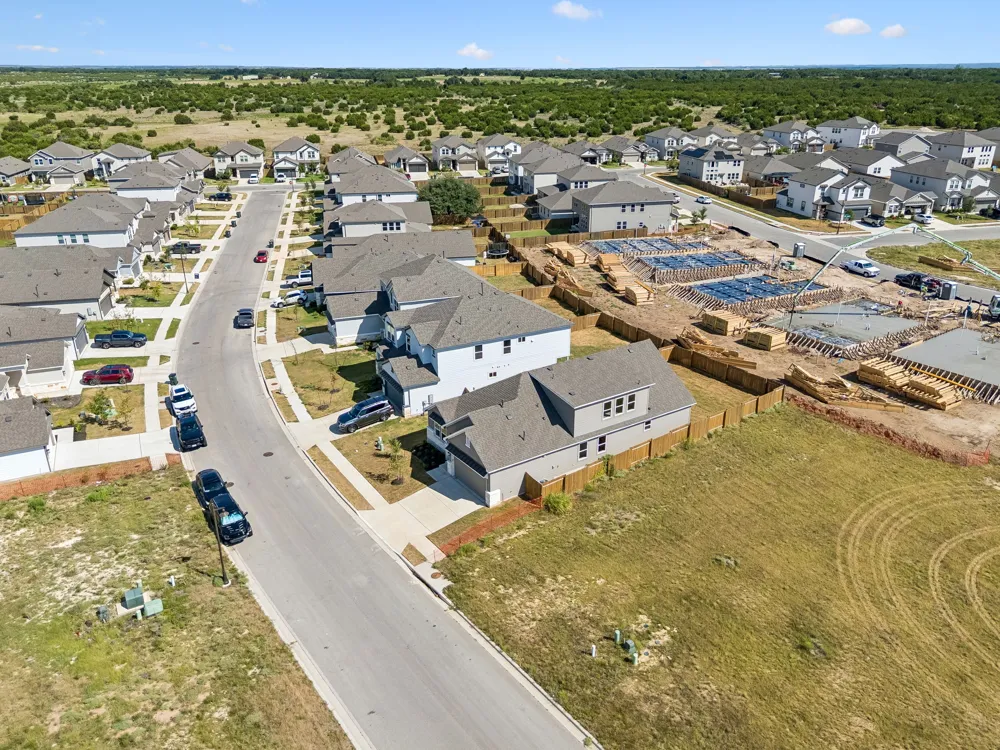 224 Ironshoe Trail Liberty Hill, TX 78642