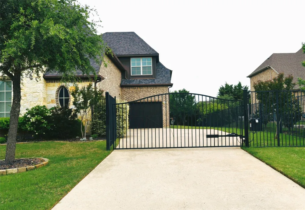 200 Montrose Lane Southlake, TX 76092