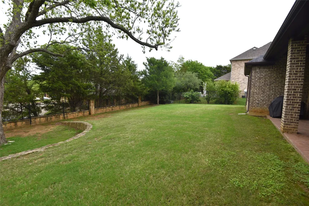 200 Montrose Lane Southlake, TX 76092