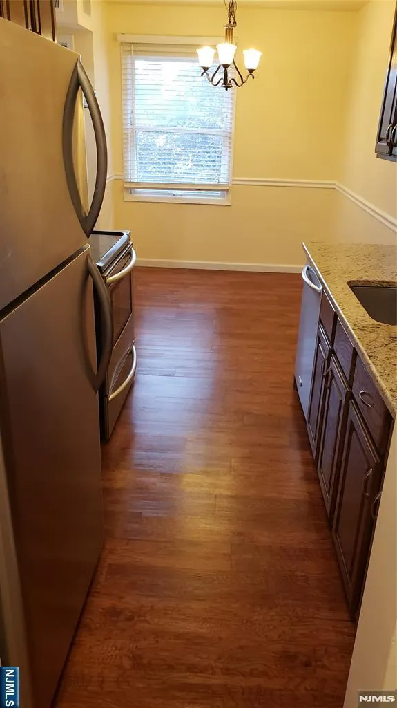 560 North Avenue K Fort Lee, NJ 07024