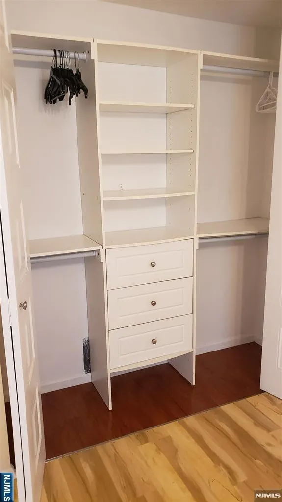 560 North Avenue K Fort Lee, NJ 07024