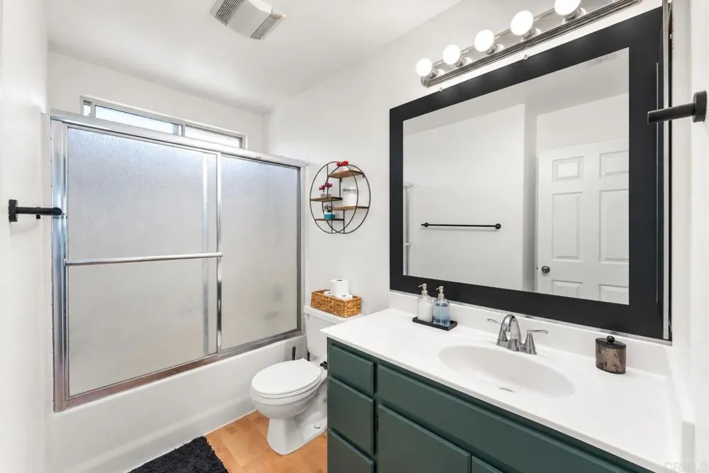 2382 Maravilla Way Oceanside, CA 92056
