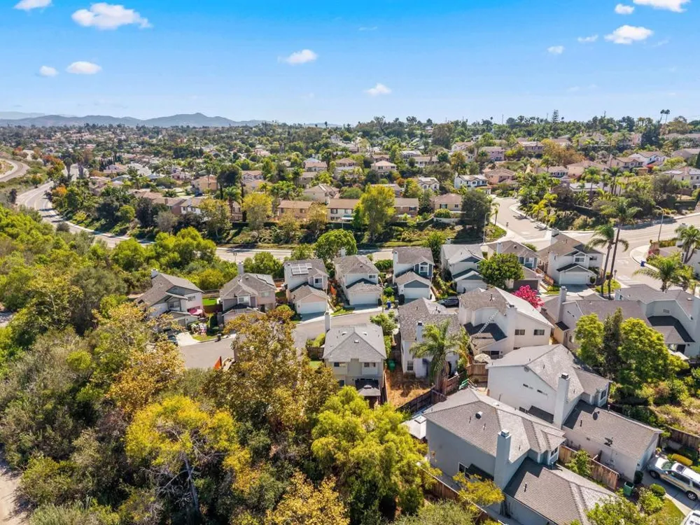 2382 Maravilla Way Oceanside, CA 92056