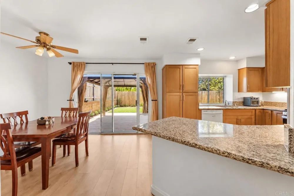 2382 Maravilla Way Oceanside, CA 92056