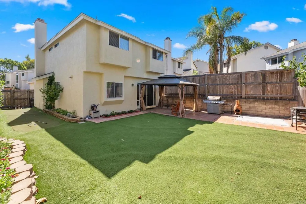 2382 Maravilla Way Oceanside, CA 92056
