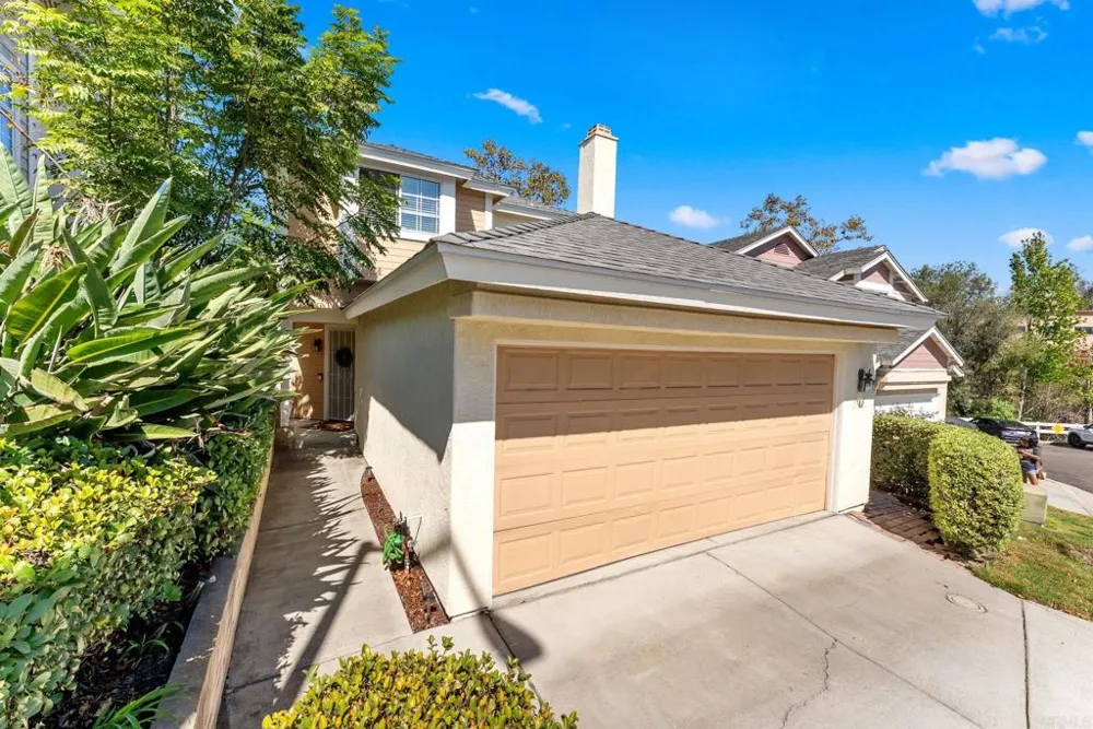 2382 Maravilla Way Oceanside, CA 92056