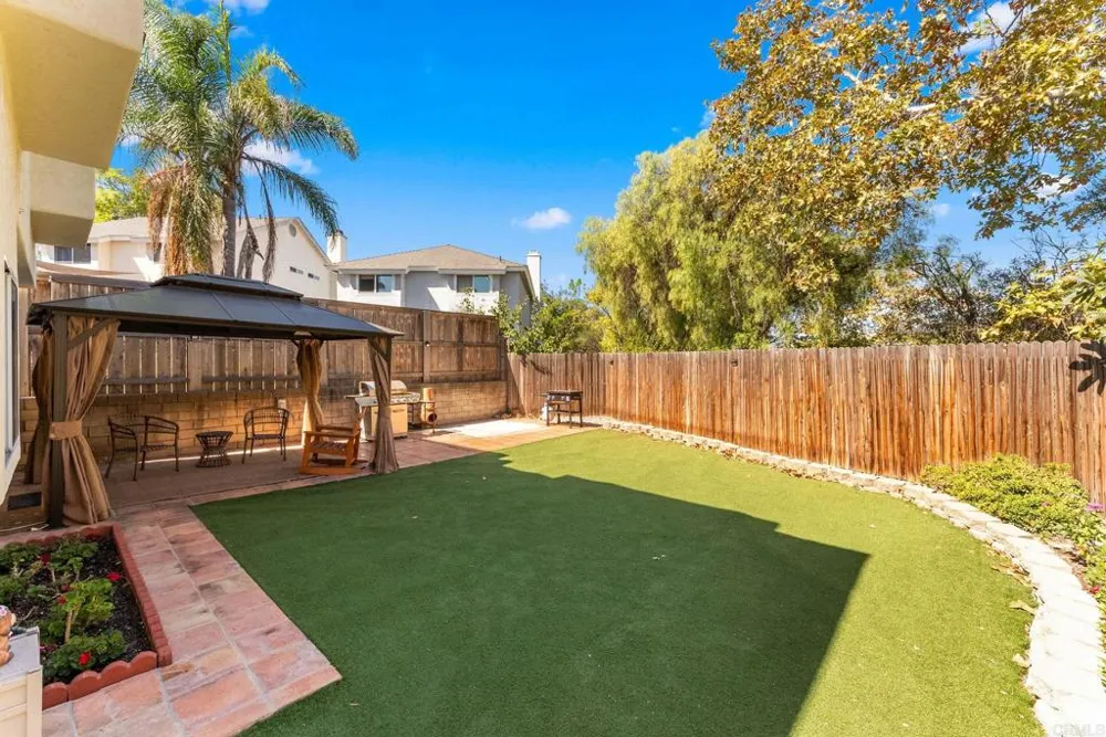 2382 Maravilla Way Oceanside, CA 92056