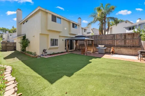 2382 Maravilla Way