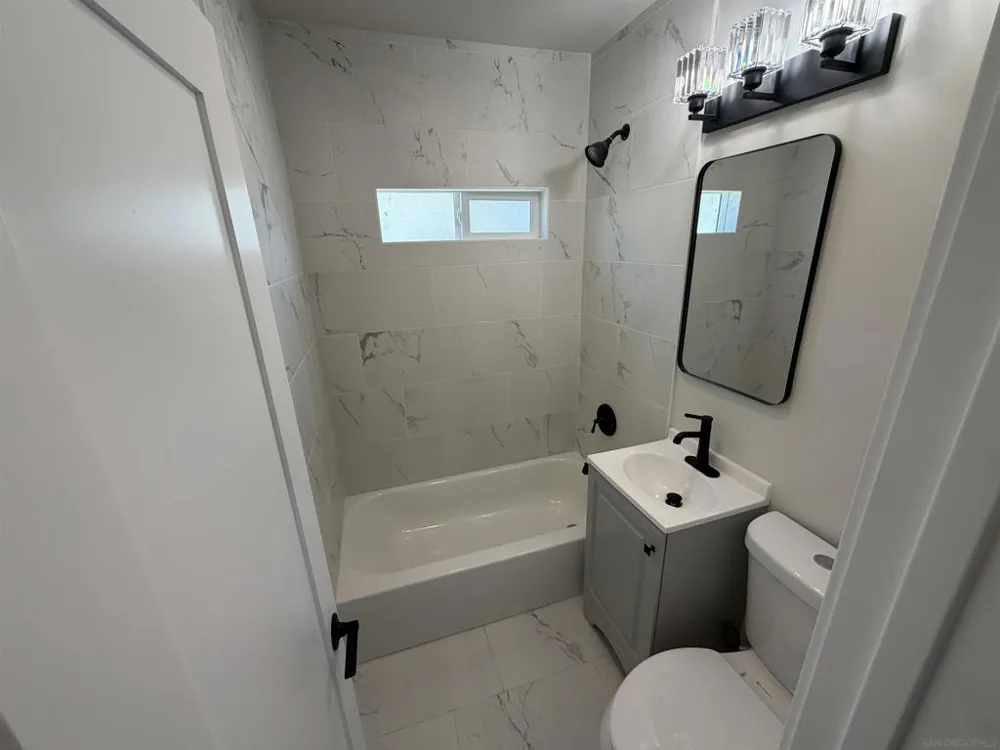 7180 Mohawk St San Diego, CA 92115