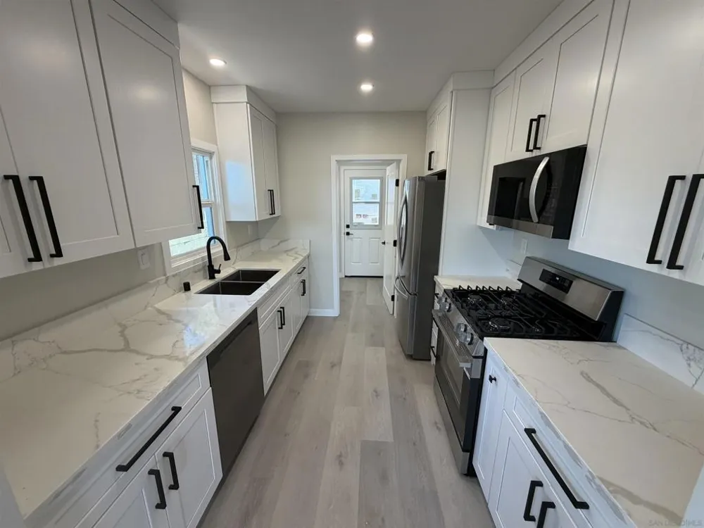 7180 Mohawk St San Diego, CA 92115
