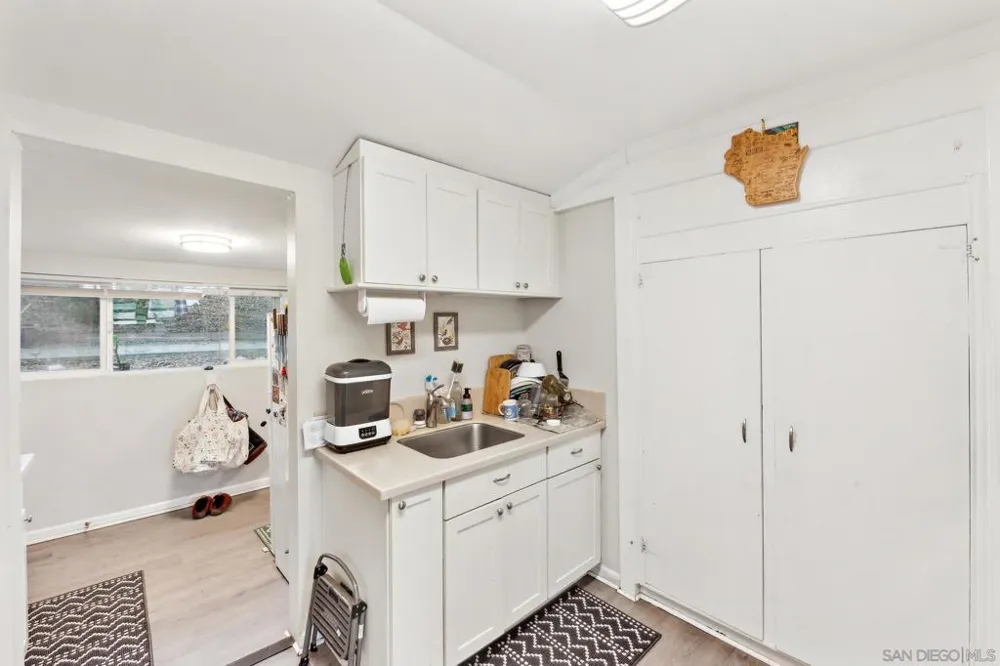 7180 Mohawk St San Diego, CA 92115