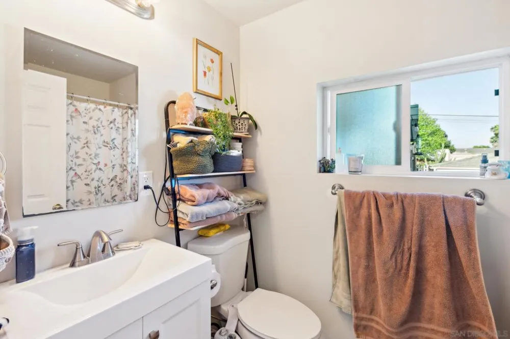 7180 Mohawk St San Diego, CA 92115