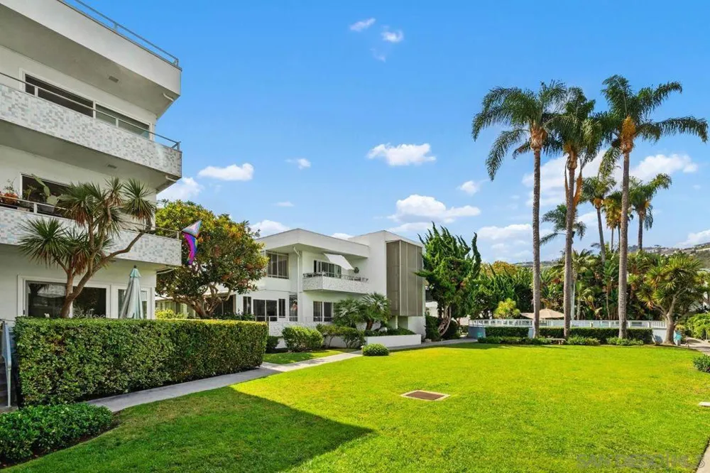 2368 Torrey Pines Road #66 La Jolla, CA 92037