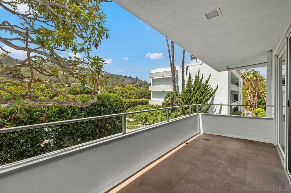 2368 Torrey Pines Road #66 La Jolla, CA 92037