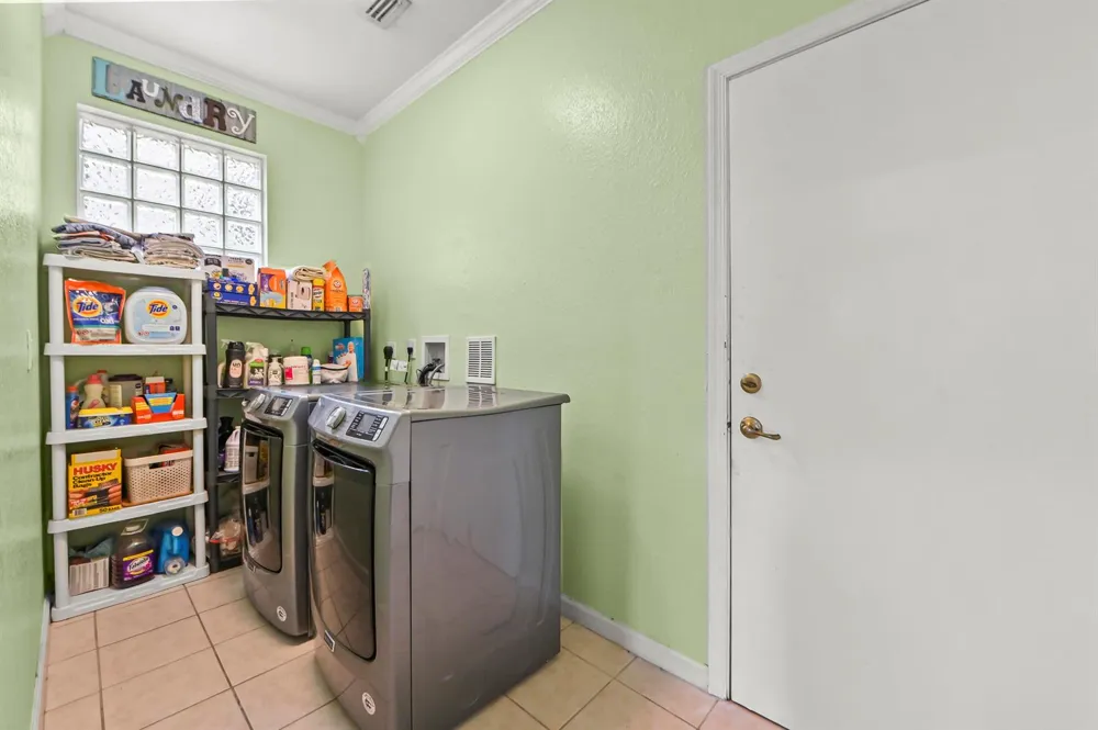 1006 Center Stone Lane Riviera Beach, FL 33404