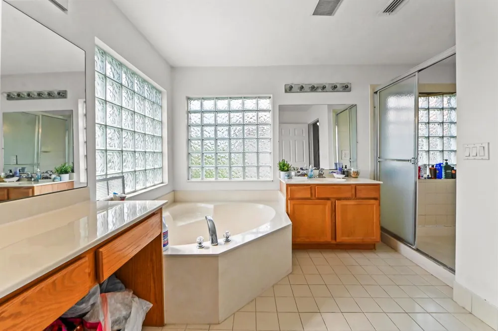 1006 Center Stone Lane Riviera Beach, FL 33404