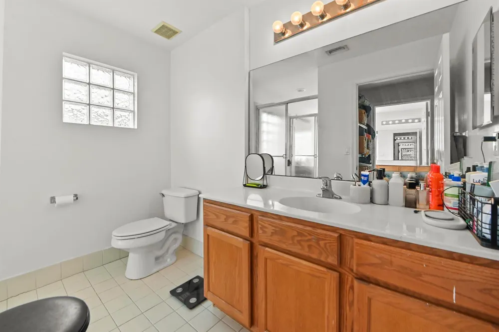 1006 Center Stone Lane Riviera Beach, FL 33404