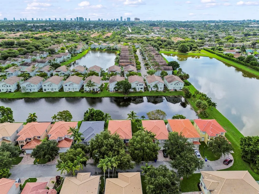 1006 Center Stone Lane Riviera Beach, FL 33404