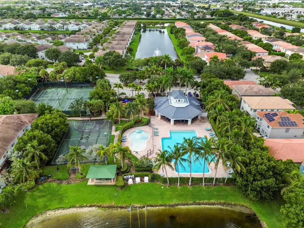 1006 Center Stone Lane Riviera Beach, FL 33404