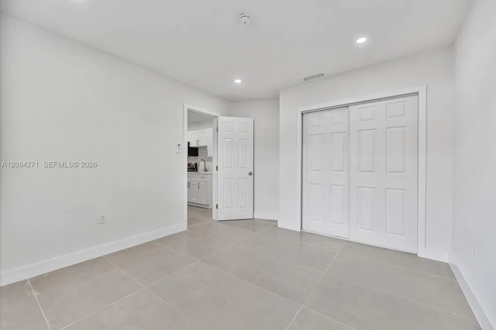 1849 NW 16th St #B Miami, FL 33125